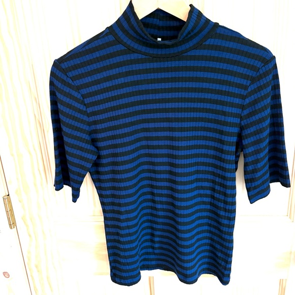 Frame Striped Ribbed Turtleneck. Size Large. - Picture 1 of 9